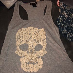 Bundle of 4 super cute summer tops 🌸😍